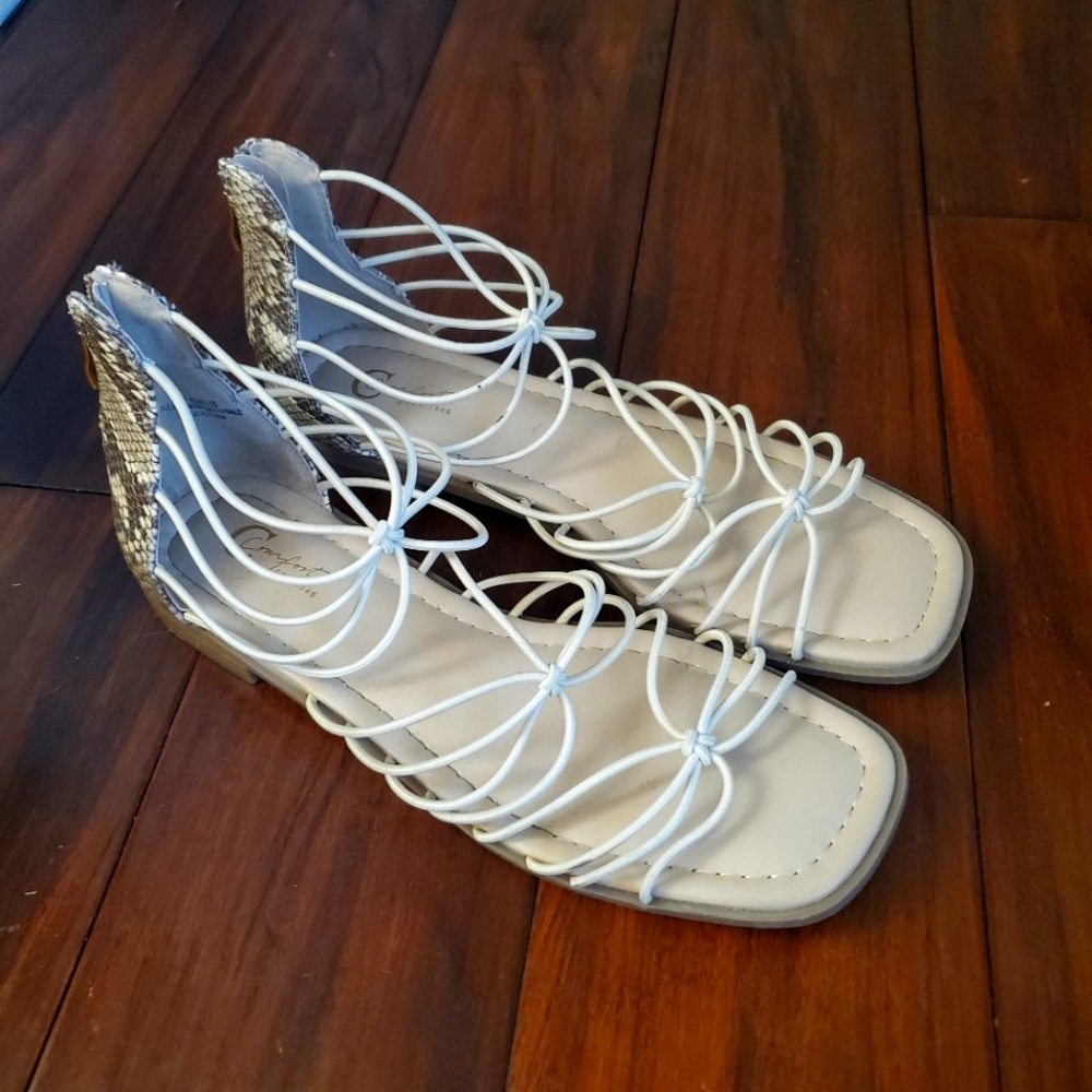 Sandal